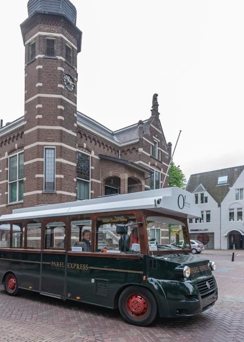 Winkelend publiek op De Lind in Oisterwijk